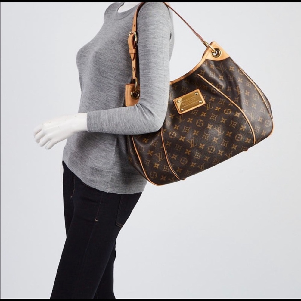 Louis Vuitton Galliera Monogram Pm